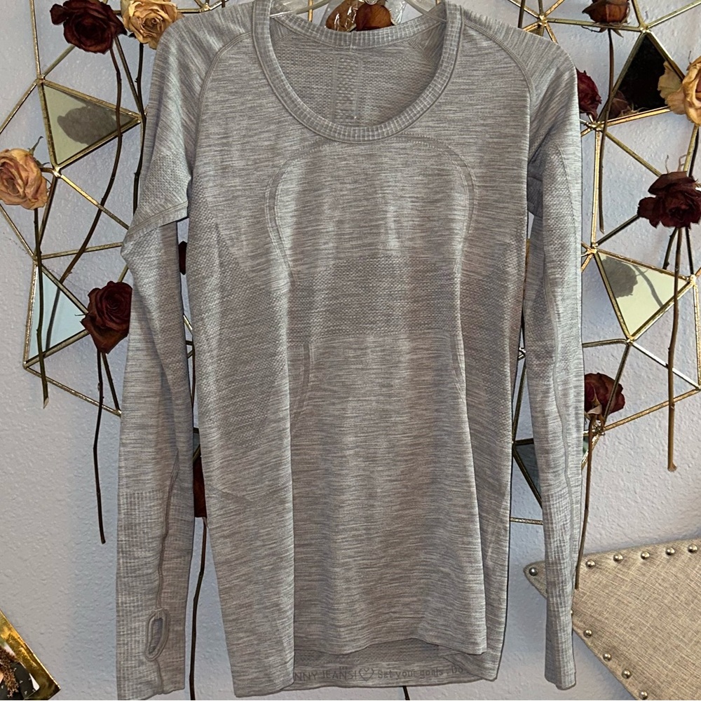 Lululemon Swiftly tech long sleeve